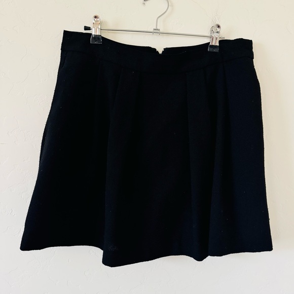 Zara Dresses & Skirts - ZARA Pleated Black Skirt Size L